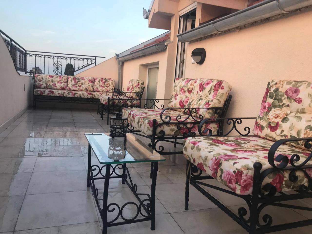 New And Nice Apartments Крагуевац Экстерьер фото