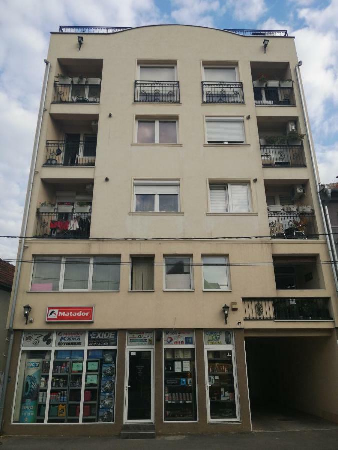 New And Nice Apartments Крагуевац Экстерьер фото